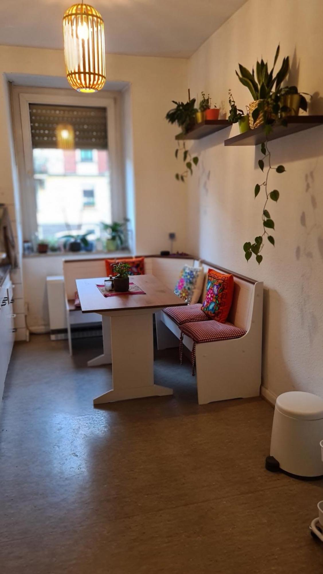 Gemuetliches Zimmer In Einer Altbauwohnung In Der Stadt Würzburg Esterno foto